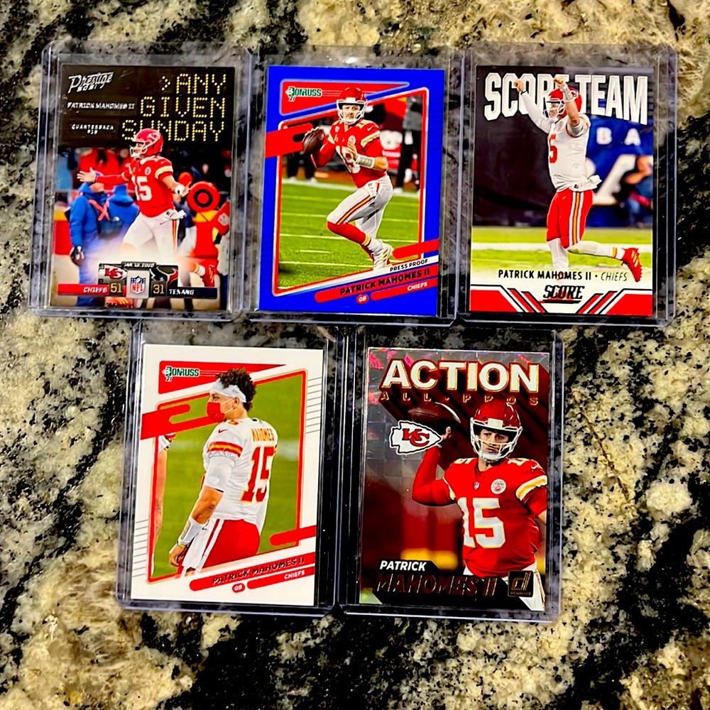 5 Patrick Mahomes cards